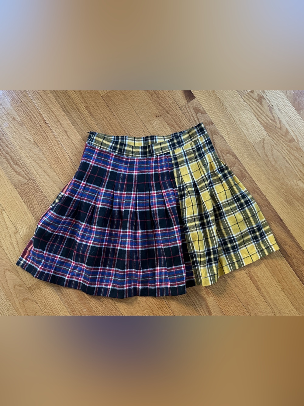Plaid Two-Tone Pleated Mini Skirt - Yellow & Navy